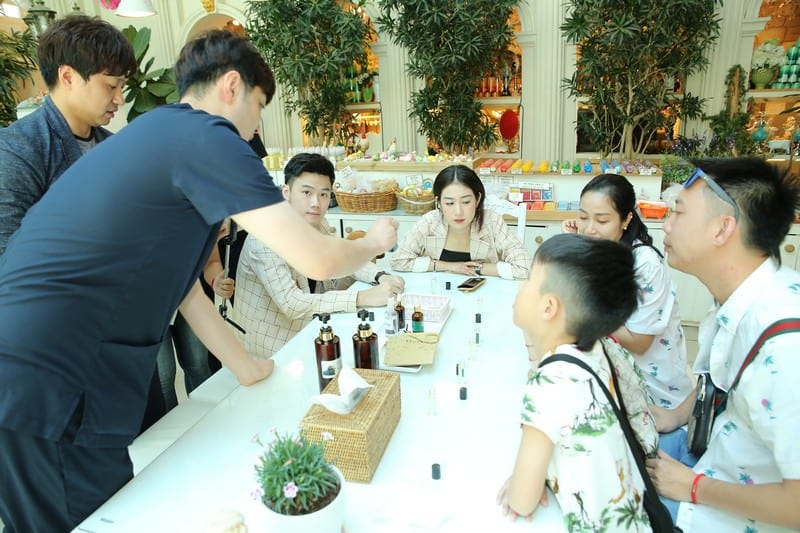 Tạp chí Du lịch Wanderlust Tips | Hello World #4: Trải nghiệm chăm sóc sức khỏe ở Herb Island