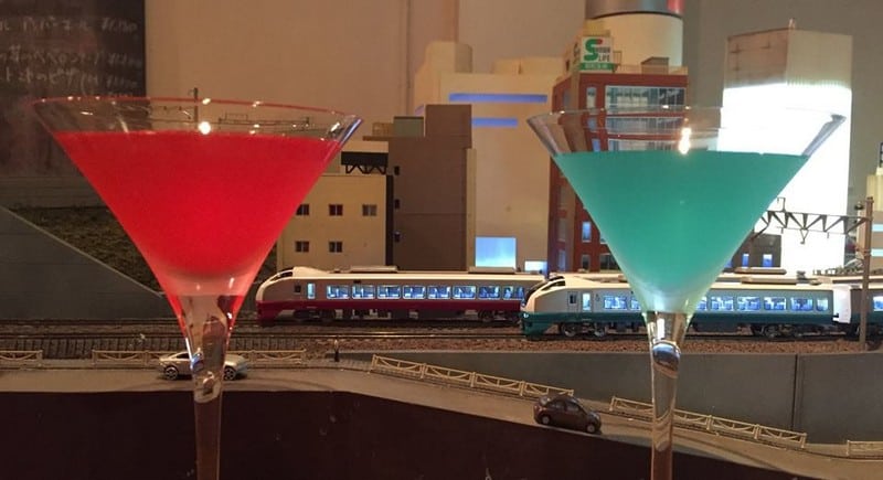 Tạp chí Du lịch Wanderlust Tips | Quán bar dành cho tín đồ đam mê đồ chơi mô hình