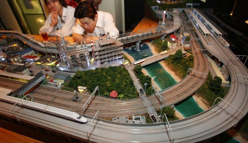 Tạp chí Du lịch Wanderlust Tips | Quán bar Ginza Panorama dành cho tín đồ đam mê đồ chơi mô hình