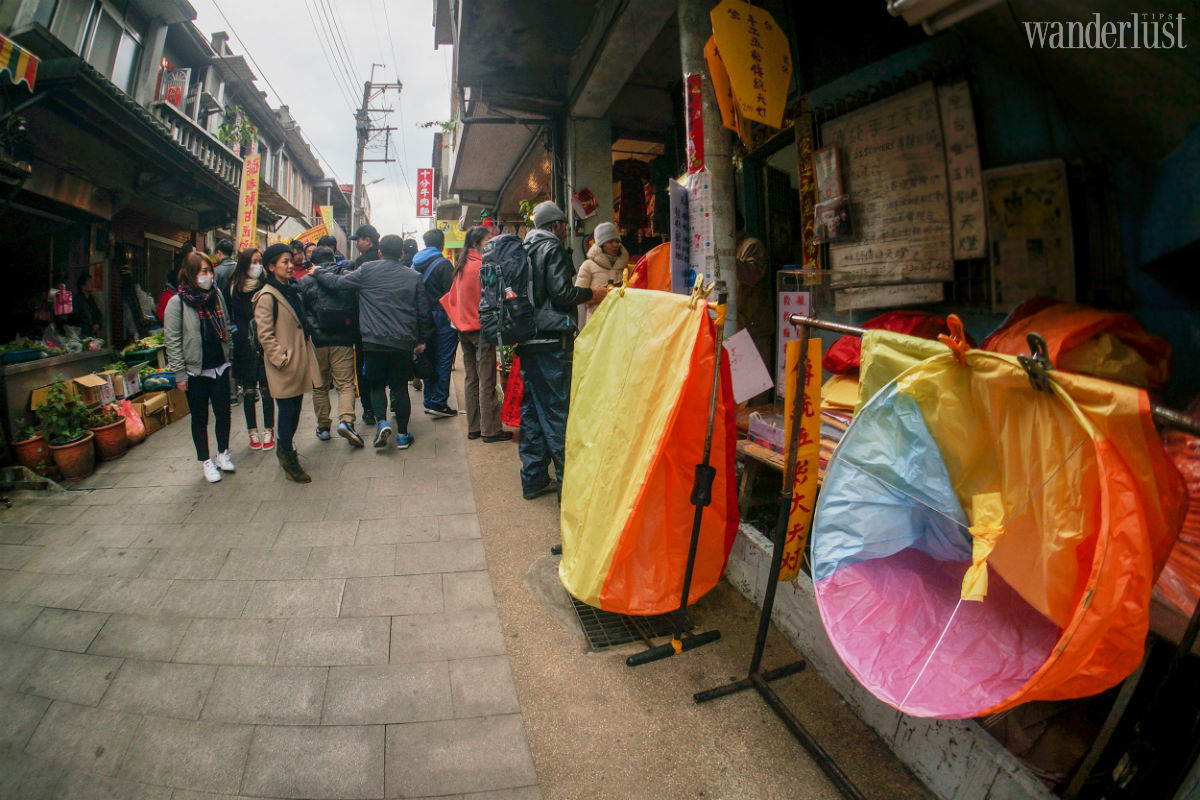 Wanderlust Tips pho co thap phan noi nhung giac mo bay cao 04