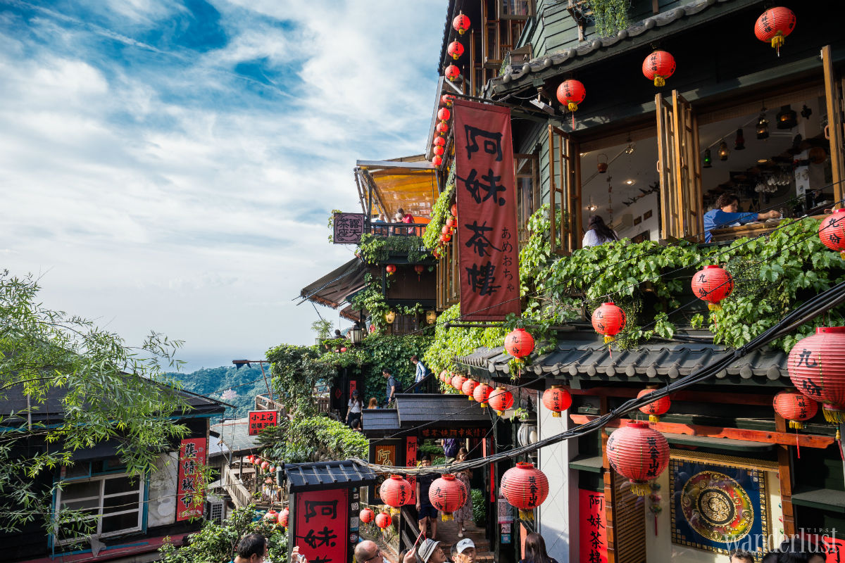 Wanderlust Tips pho co thap phan noi nhung giac mo bay cao 12