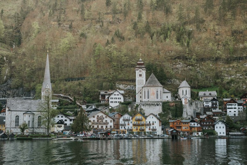 Tạp chí Du lịch Wanderlust Tips | Hallstatt: Thị trấn ven hồ cổ kính và yên bình