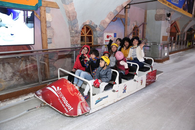 Hello World #4: Cảm nhận mùa hè mát lạnh ở công viên tuyết One Mount 6 Tạp chí Du lịch Wanderlust Tips | Hello World #4: Cảm nhận mùa hè mát lạnh ở công viên tuyết One Mount