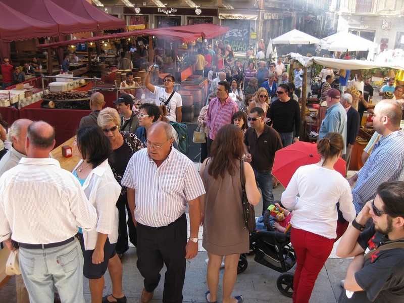 Khám phá những khu chợ độc đáo tại thành phố cổ Granada 5 Tạp chí Du lịch Wanderlust Tips | Khám phá những khu chợ độc đáo tại thành phố cổ Granada