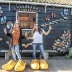 tạp chí wanderlust tips chuyện đôi giày gỗ ở Hà Lan