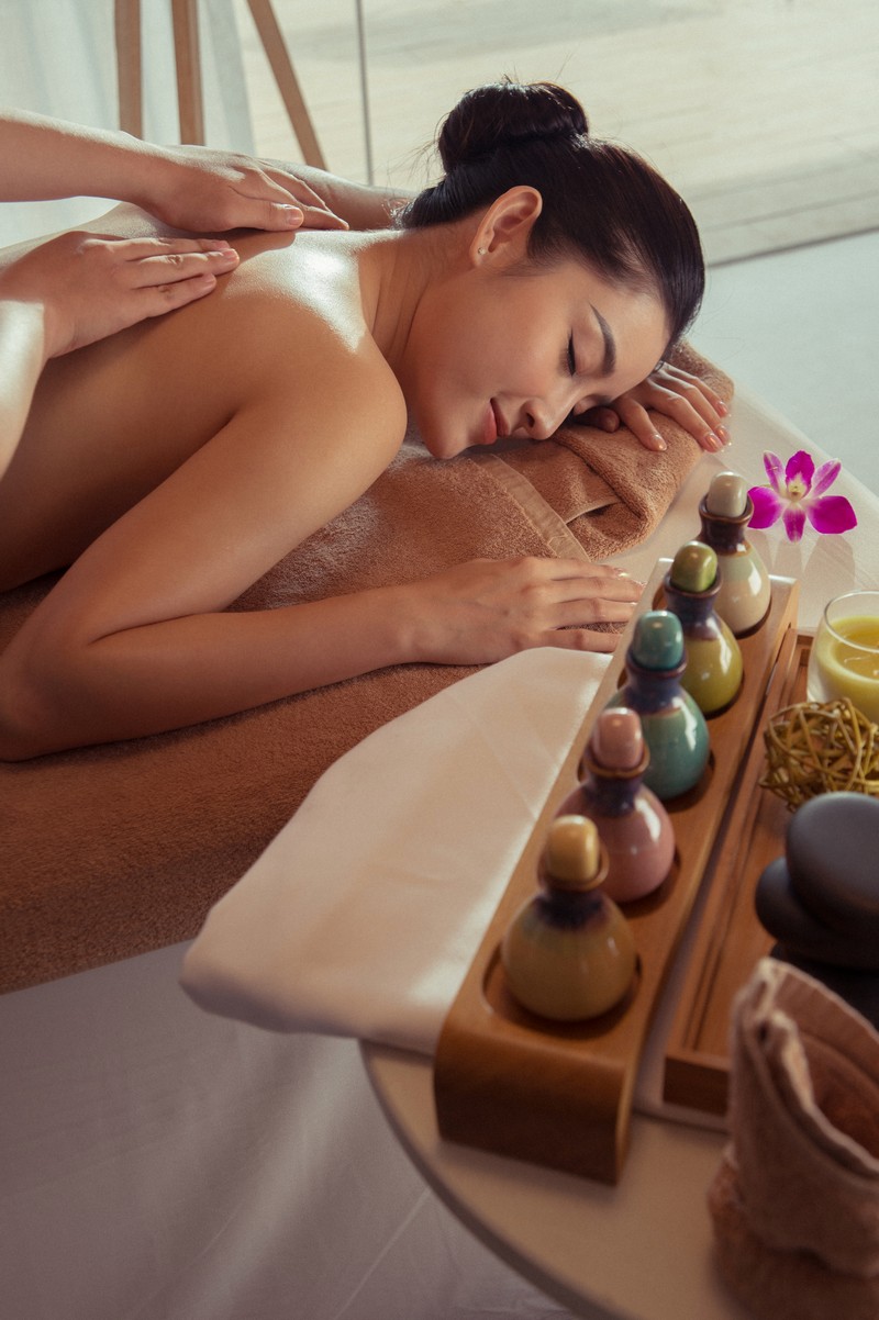 Wanderlust Tips TMS Hotel Da Nang Beach thien duong nghi duong trong long pho bien 01