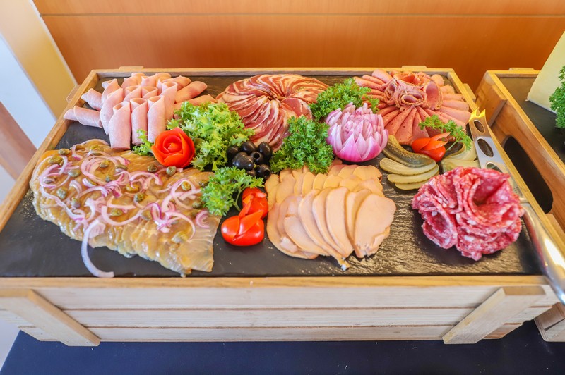 Tạp chí Du lịch Wanderlust Tips TMS Hotel Da Nang Beach: Thiên đường nghỉ dưỡng trong lòng phố biển