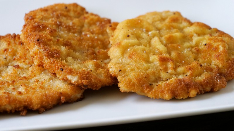 Wanderlust Tips den ao thuong thuc mon Wiener Schnitzel ngon tuyet 07