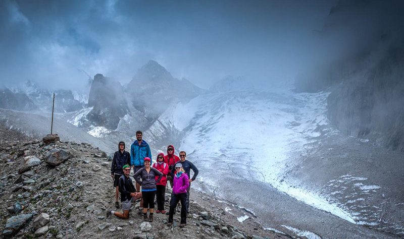 Wanderlust Tips du lich Kyrgyzstan lang nghe ban hoa ca du muc 03 e1559641383434