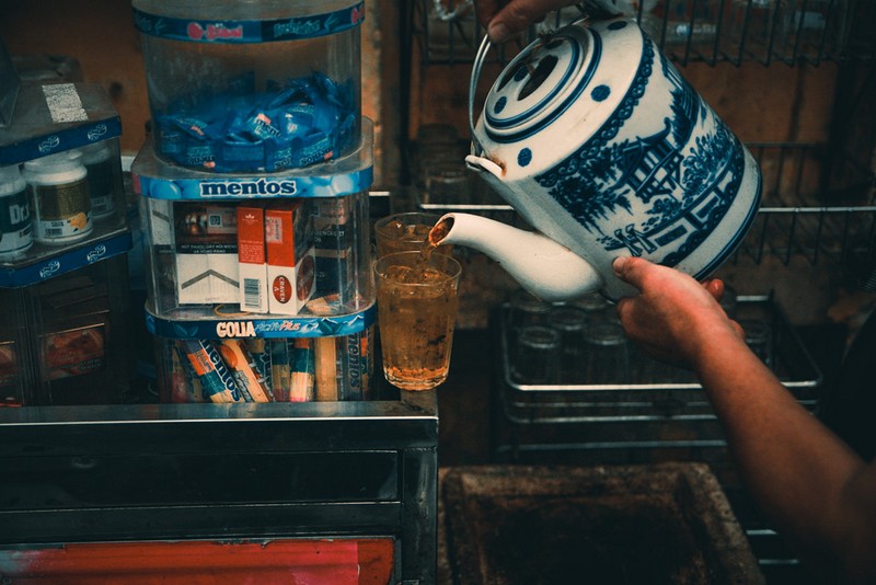 tạp chí wanderlust tips hà nội trà đá vỉa hè