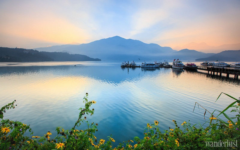 Tạp chí Du lịch Wanderlust Tips Hồ Nhật Nguyệt, nơi hẹn ước của mặt trăng và mặt trời