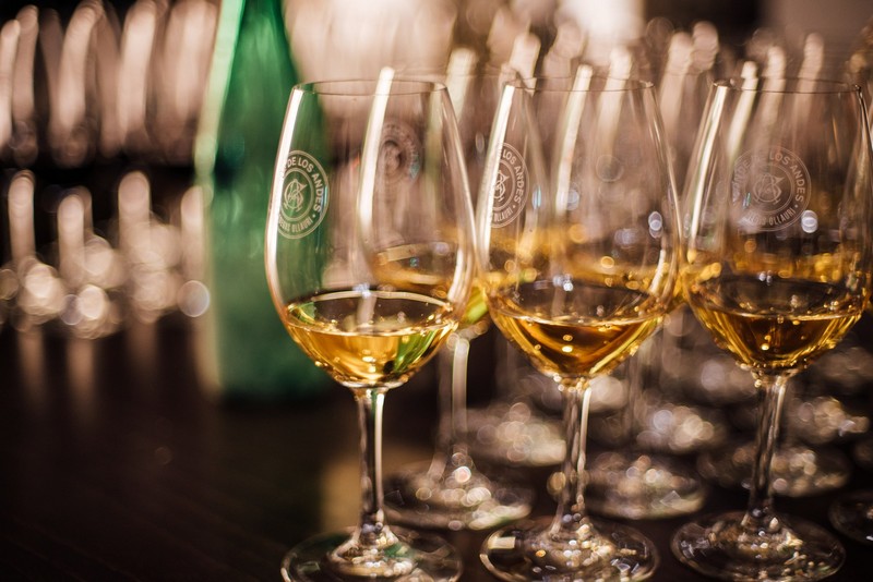 Wanderlust Tips nhung mon do nen mua ve sau hanh trinh kham pha tay ban nha 08