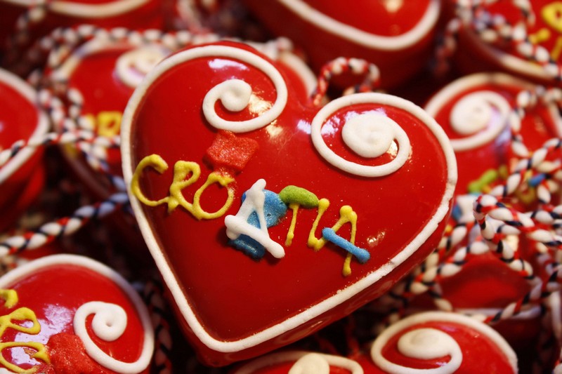 Những món quà lưu niệm gợi nhớ chuyến du lịch Croatia 8 Wanderlust Tips nhungmon qua luu niem goi nho chuyen du lich croatia 01