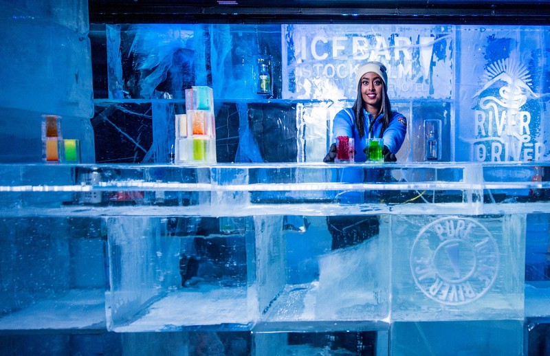Tạp chí Du lịch Wanderlust Tips Vi vu trời Âu, hạ nhiệt mùa hè ở những quán Icebar "băng giá" 