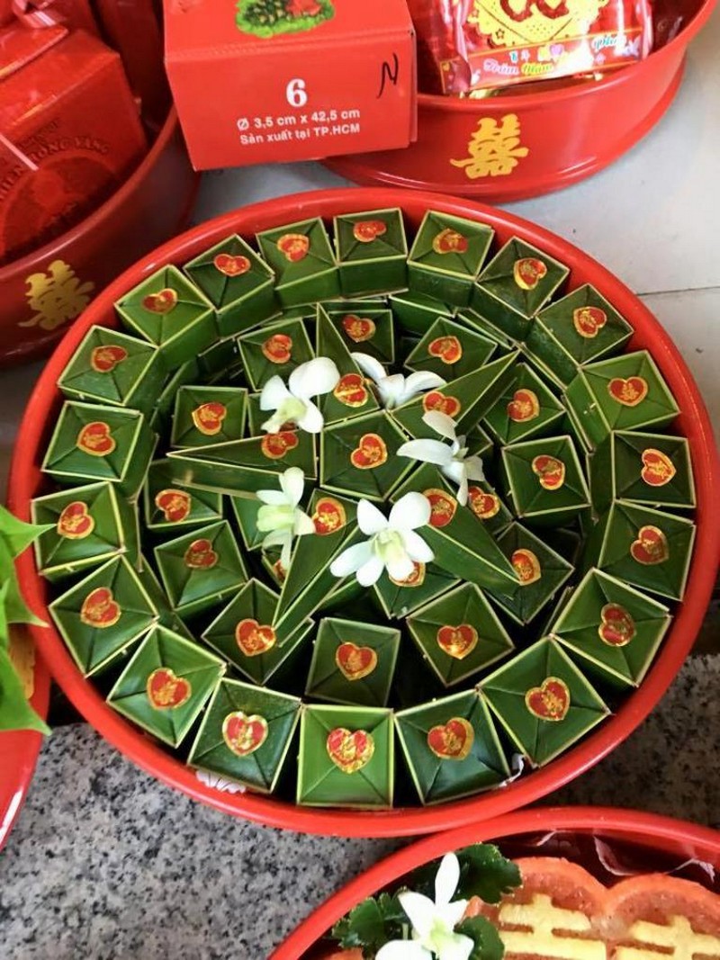 tạp chí wanderlust tips bánh phu thê sắc son tình nghĩa một đời