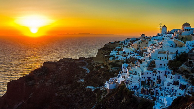 Tạp chí Du lịch Wanderlust Tips | Du lịch Santorini: Ngắm hoàng hôn tuyệt đẹp trên xứ sở thần thoại