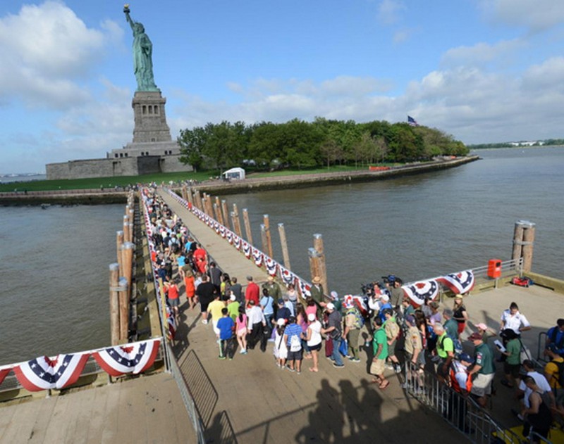 Tượng Nữ thần Tự do, món quà của người Pháp dành tặng nước Mỹ 8 tạp chí wanderlust tips ghé thăm tượng nữ thần tự do