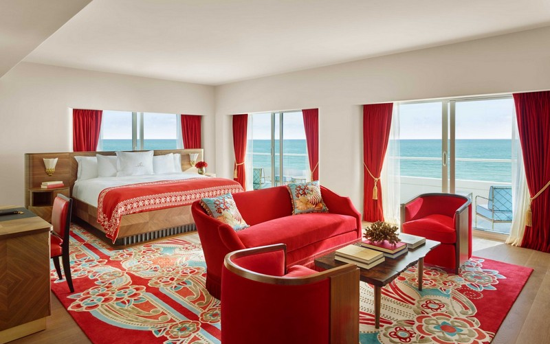 Tạp chí Du lịch Wanderlust Tips | Khách sạn sang trọng bên bờ biển Miami sôi động