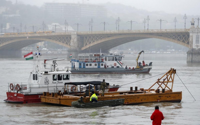 Tạp chí Du lịch Wanderlust Tips | Thảm họa chìm tàu du lịch trên sông Danube, Hungary