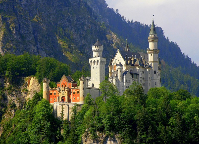 Neuschwanstein: Có một thế giới bước ra từ cổ tích 8 tạp chí wanderlust tips tòa lâu đài cổ tích