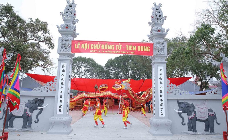 tạp chí Wanderlust Tips hình tượng tứ bất tử