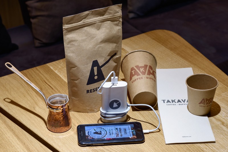 Wanderlust Tips TAKAVA coffee buffet quan ca phe doc dao mang phong cach tho nhi ky 02
