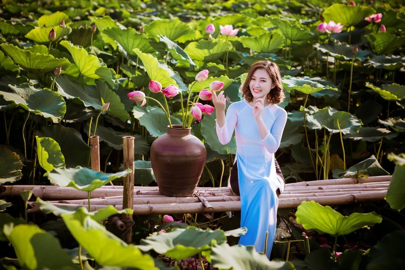 Xinh lung linh cùng bí kíp chụp ảnh đẹp với hoa sen 7 tạp chí wanderlust tips kinh nghiệm chụp ảnh với hoa sen