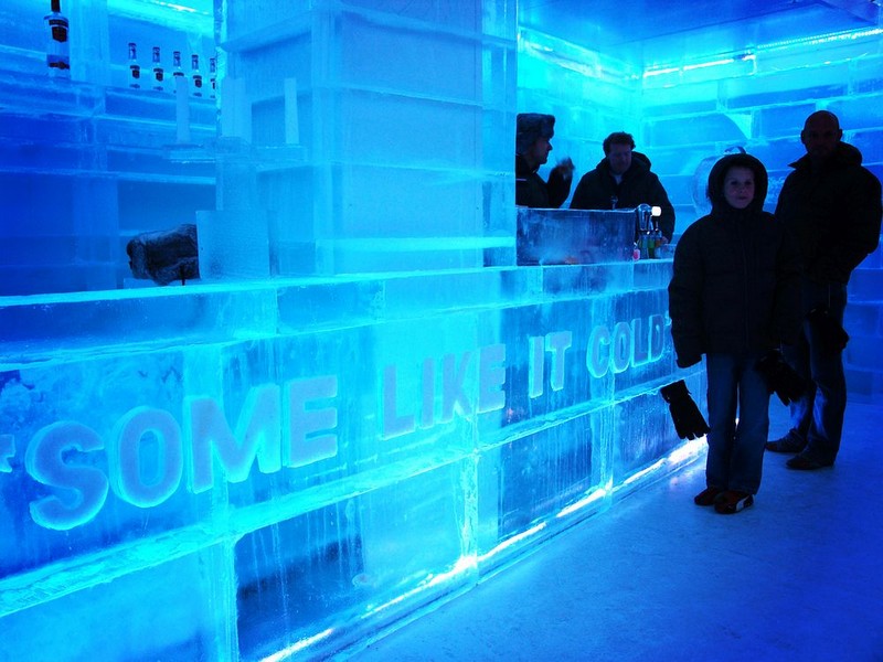 Vi vu trời Âu, hạ nhiệt mùa hè ở những quán bar "băng giá" 7 Wanderlust Tips vi vu troi au giai nhiet mua he tai nhung quan icebar bang gia 06