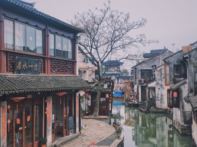 Tạp chí Du lịch Wanderlust Tips | Châu Trang cổ trấn: Lạc bước vào vùng đất yên bình