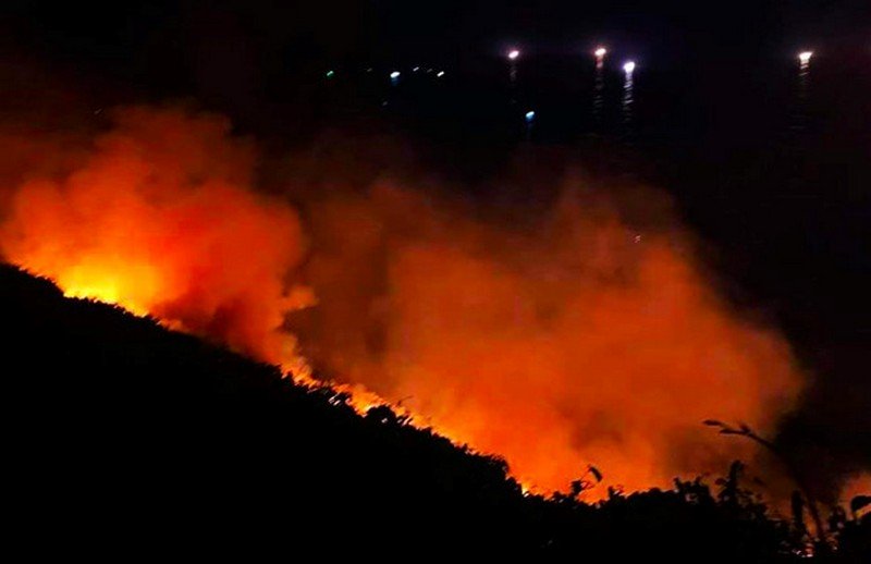 Cháy lớn tại bán đảo Sơn Trà, Đà Nẵng 5 Tạp chí Du lịch Wanderlust Tips | Cháy lớn tại bán đảo Sơn Trà, Đà Nẵng