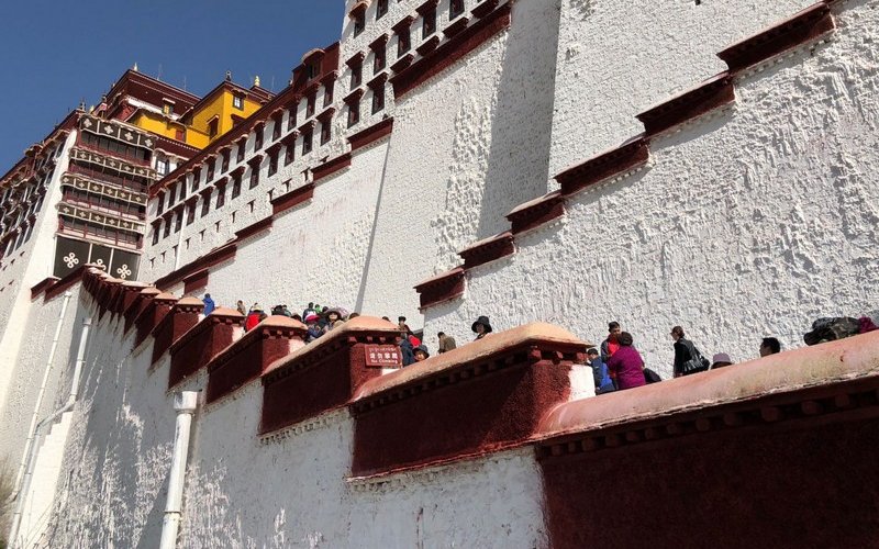 Cung điện Potala: Lãnh địa tôn giáo thiêng liêng tại Tây Tạng