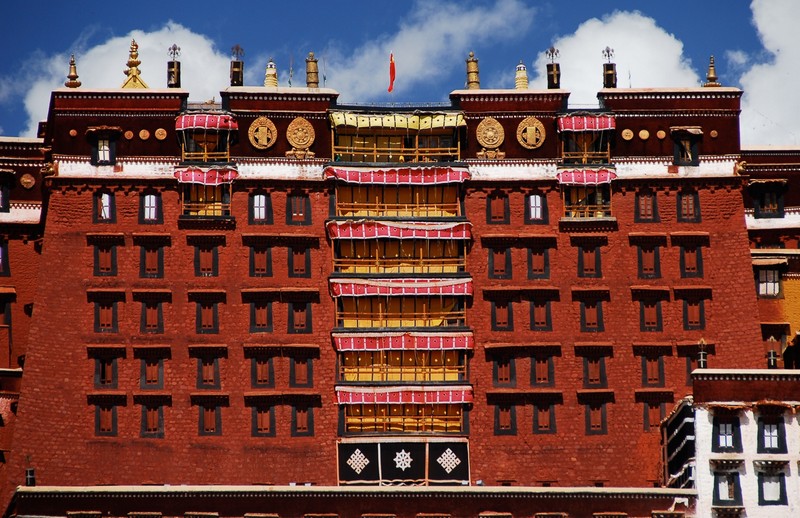 Cung điện Potala: Lãnh địa tôn giáo thiêng liêng tại Tây Tạng 7 Tạp chí Du lịch Wanderlust Tips | Cung điện Potala: Lãnh địa tôn giáo thiêng liêng tại Tây Tạng