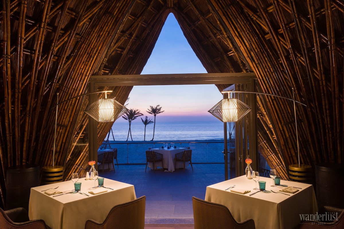 Wanderlust Tips LAVA nha hang nuong voi kien truc doc dao ben bai bien cua InterContinental Phu Quoc Long Beach Resort 03