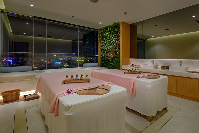 Hành trình trải nghiệm đa sắc màu tại TMS Hotel Danang Beach 10 Wanderlust Tips TMS Hotel Da Nang Beach khu nghi duong thien duong giua long pho bien 05