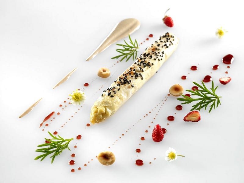 Nhà hàng Mirazur: Nơi giao hòa giữa biển, núi và vườn 7 Tạp chí Du lịch Wanderlust Tips Nhà hàng Mirazur: Nơi giao hòa giữa biển, núi và vườn