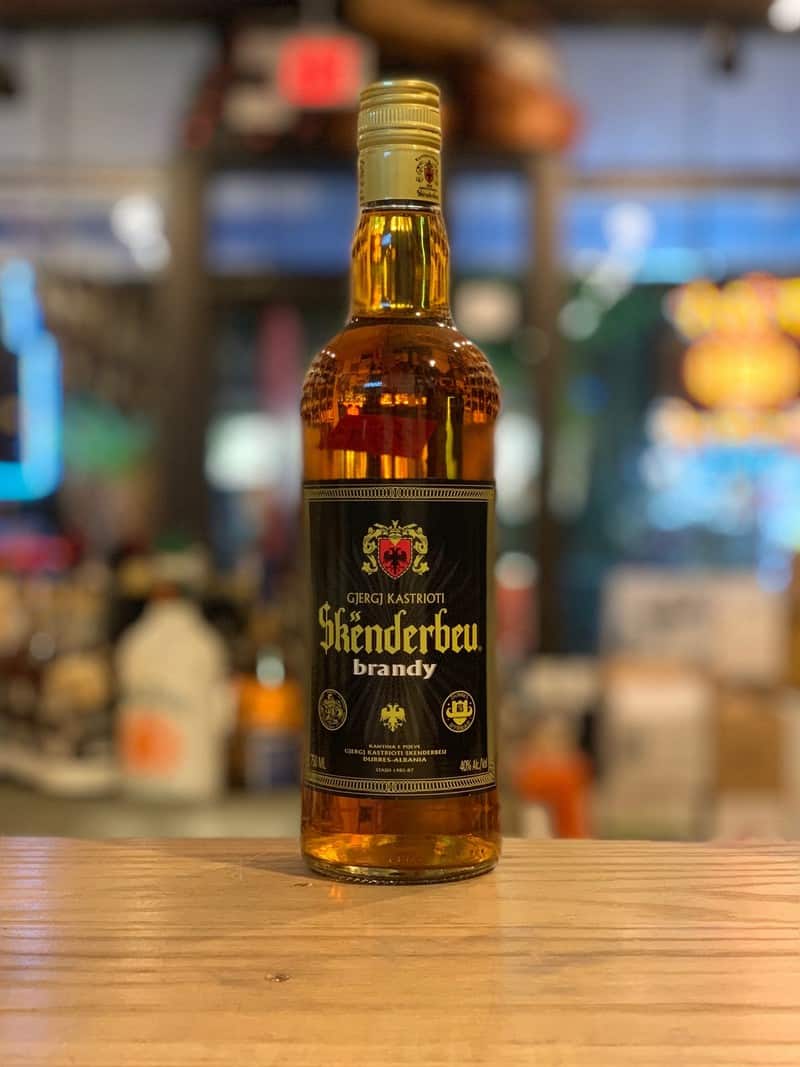 Những món quà lưu niệm độc đáo chỉ có thể mua ở Albania 10 Wanderlust Tips nhung mon qua luu niem doc dao chi co the mang ve tu albania 07