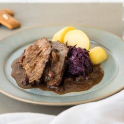 Wanderlust Tips say long truoc Sauerbraten mon an mang linh hon nuoc duc 04 1