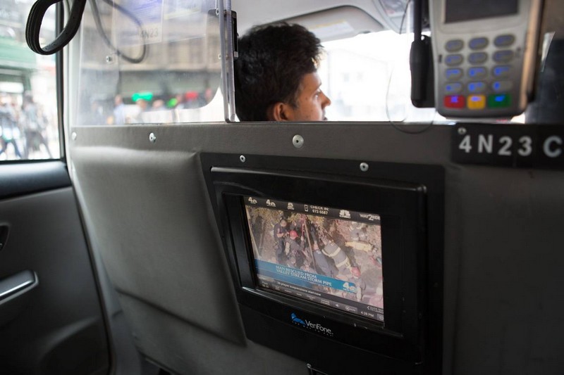 Yellow Cab: Biểu tượng đặc trưng trên đường phố New York 6 Wanderlust Tips yellow cab bieu tuong dac trung tren duong pho new york 03