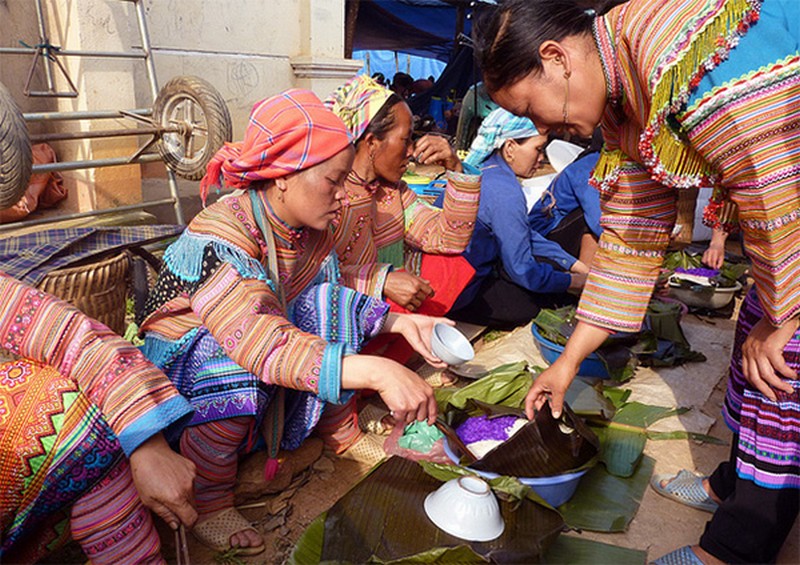 4 chợ phiên đi là nhớ ở Lào Cai 8 wanderlust tips 4 phien cho di la nho o lao cai 04