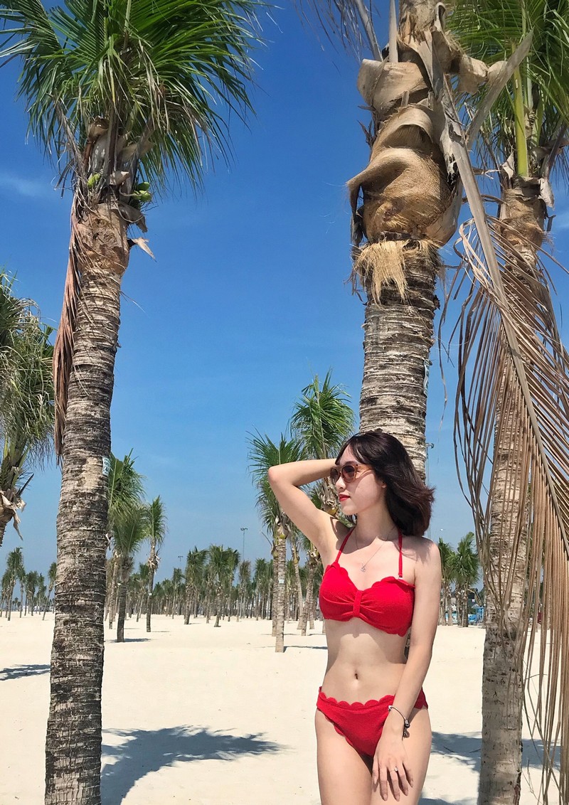 Tạp chí Du lịch Wanderlust Tips | Cô gái Hải Phòng mê mẩn biển trời Hạ Long