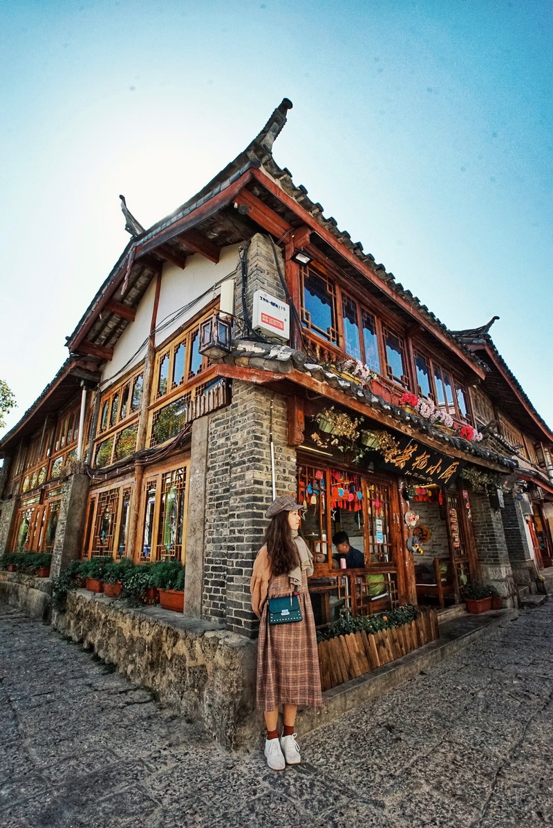 wanderlust tips co gai 25 tuoi va hanh trinh du lich le giang shangrila 1 1