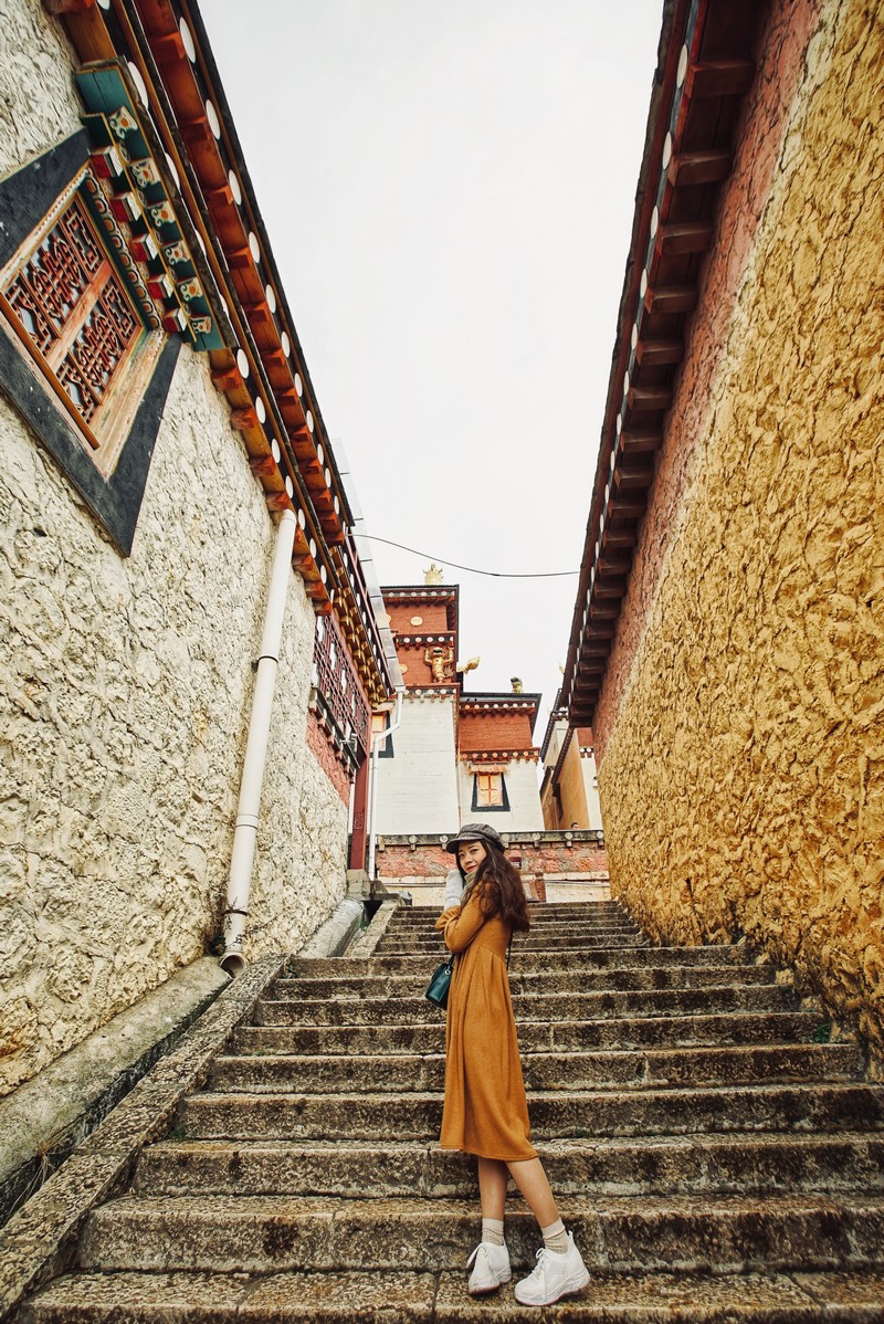 wanderlust tips co gai 25 tuoi va hanh trinh du lich le giang shangrila 10 1