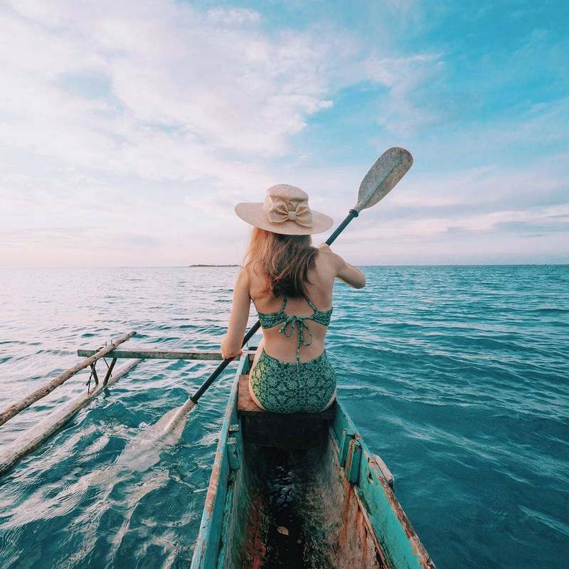 Điểm danh những tư thế tạo dáng để có hình ảnh du lịch đẹp 7 Tạp chí Du lịch Wanderlust Tips | "Nắm lòng" những tư thế tạo dáng để có hình ảnh du lịch đẹp