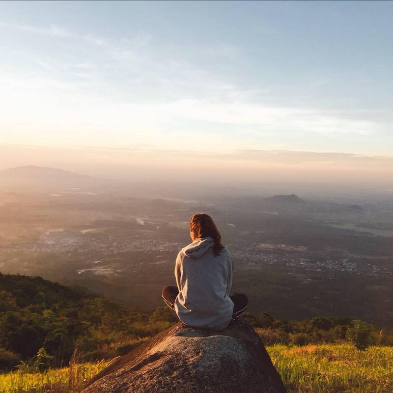 Ngẩn ngơ những ngọn núi có view đẹp như chốn bồng lai tiên cảnh 9 wanderlust tips nhung ngon nui co view dep 5