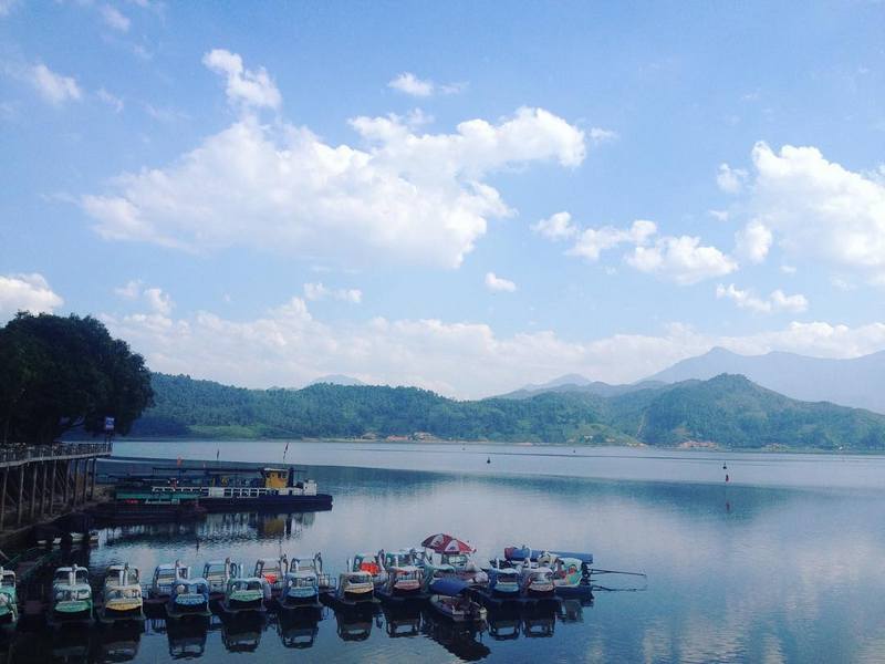 Tạp chí Du lịch Wanderlust Tips | Quyến rũ vẻ đẹp hồ Núi Cốc, Thái Nguyên
