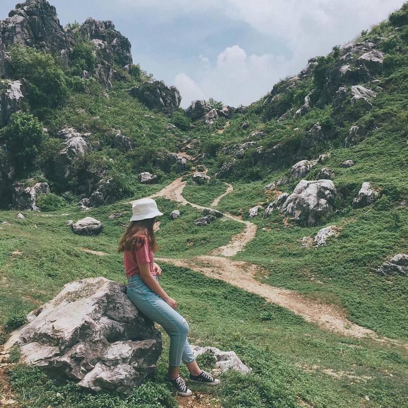 Tạp chí Du lịch Wanderlust Tips | Rủ nhau dã ngoại cuối tuần ở núi Trầm sát rạt Hà Nội
