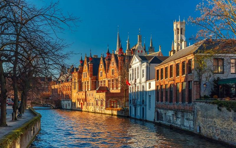 Tạp chí Du lịch Wanderlust Tips | Say đắm vẻ đẹp thành phố Brugge, Bỉ