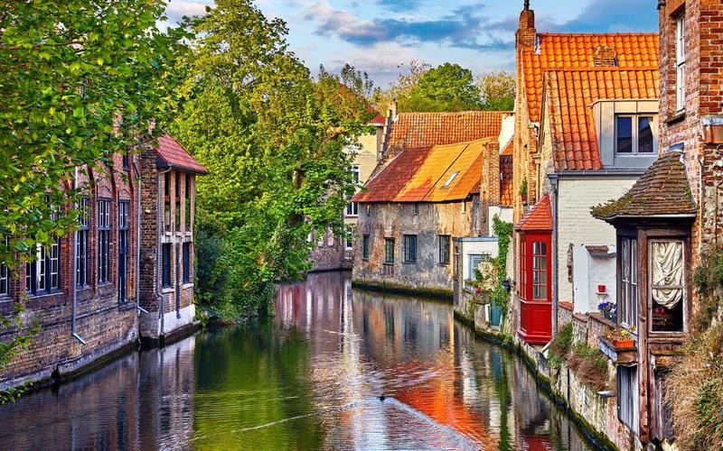 Tạp chí Du lịch Wanderlust Tips | Say đắm vẻ đẹp thành phố Brugge, Bỉ