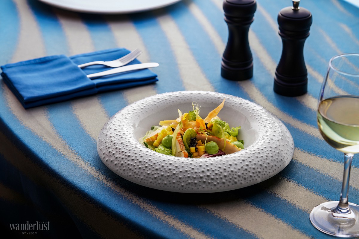 Wanderlust Tips LAVA nha hang nuong voi kien truc doc dao ben bai bien cua InterContinental Phu Quoc Long Beach Resort 08