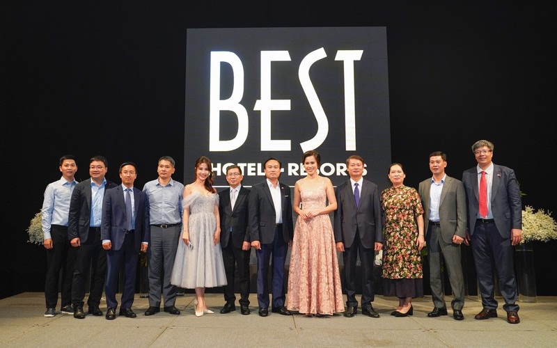 Wanderlust Tips cong bo ket qua best hotels resorts 2019 03 1